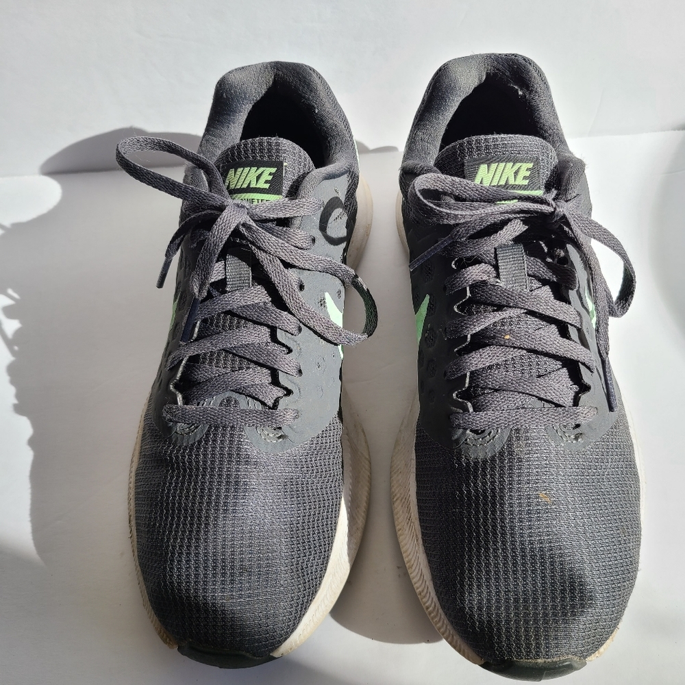 Nike 8 Gray Mint Green Swoosh White walking everyday tennis shoes sneakers